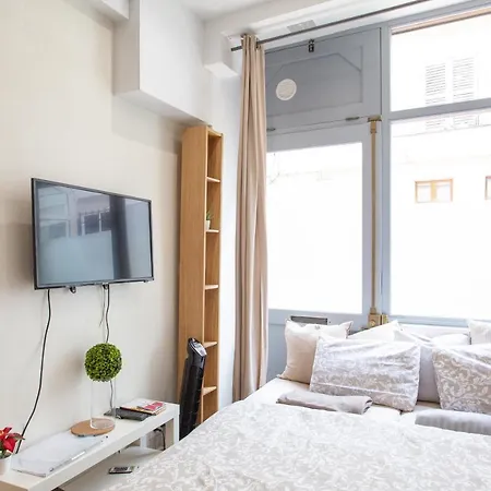 Apartment Charming Small Duplex - Heart Of *