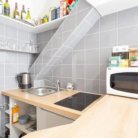 Charming Small Duplex - Heart Of * Paris